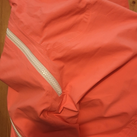 Lululemon jacket - Picture 9 of 9